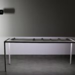 Formy kruchości, szkło, pleksi, szamot, stal, zdjęcie rentgenowskie, 182x76x56 cm, 2024Forms of Fragility
Glass, Plexiglass, Fireclay, Steel, X-ray Photo, 182×76×56 cm, 2024
