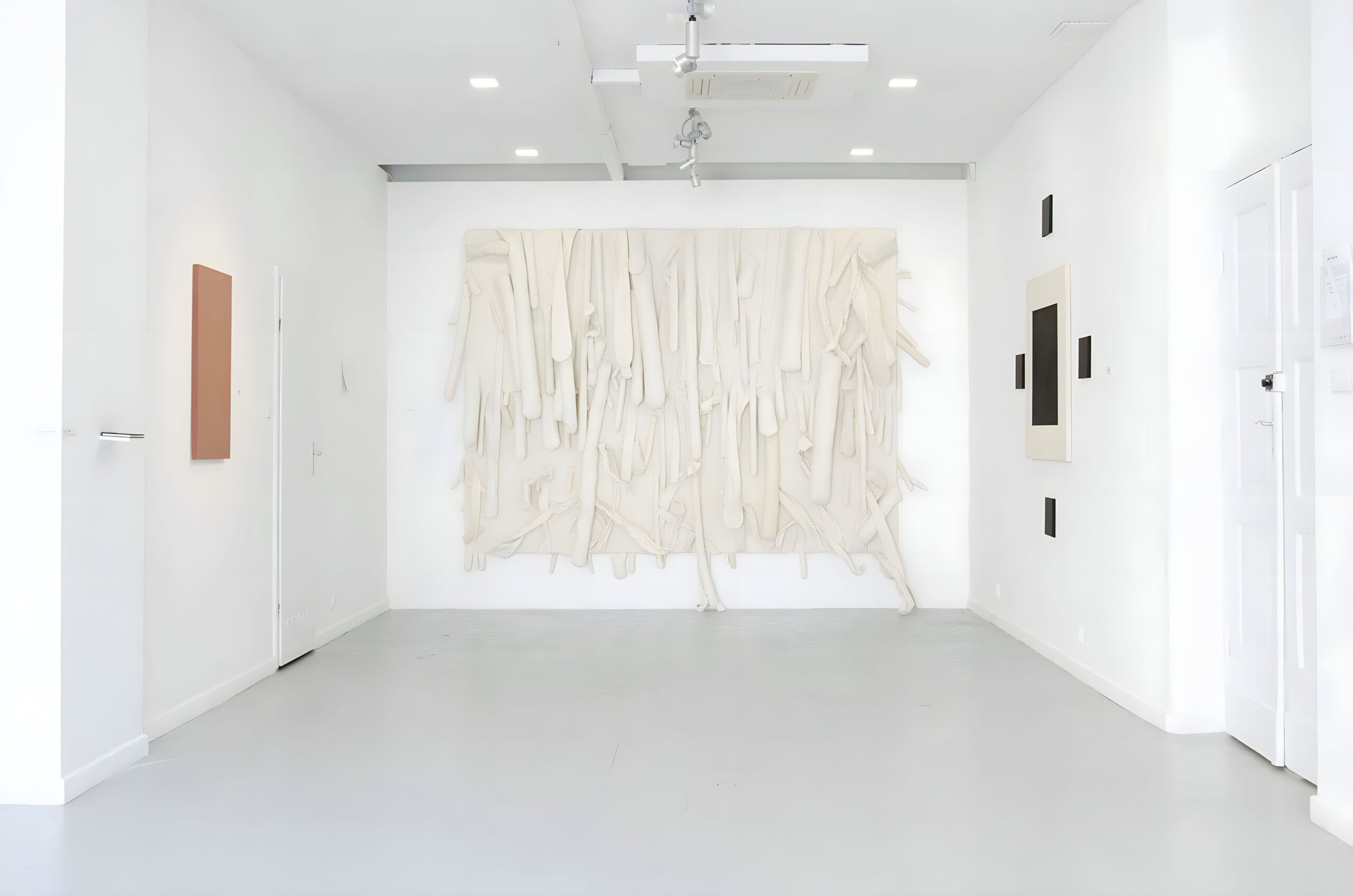 Obraz haptyczny- Wlekły, technika mieszana, 300×220cm, 2020