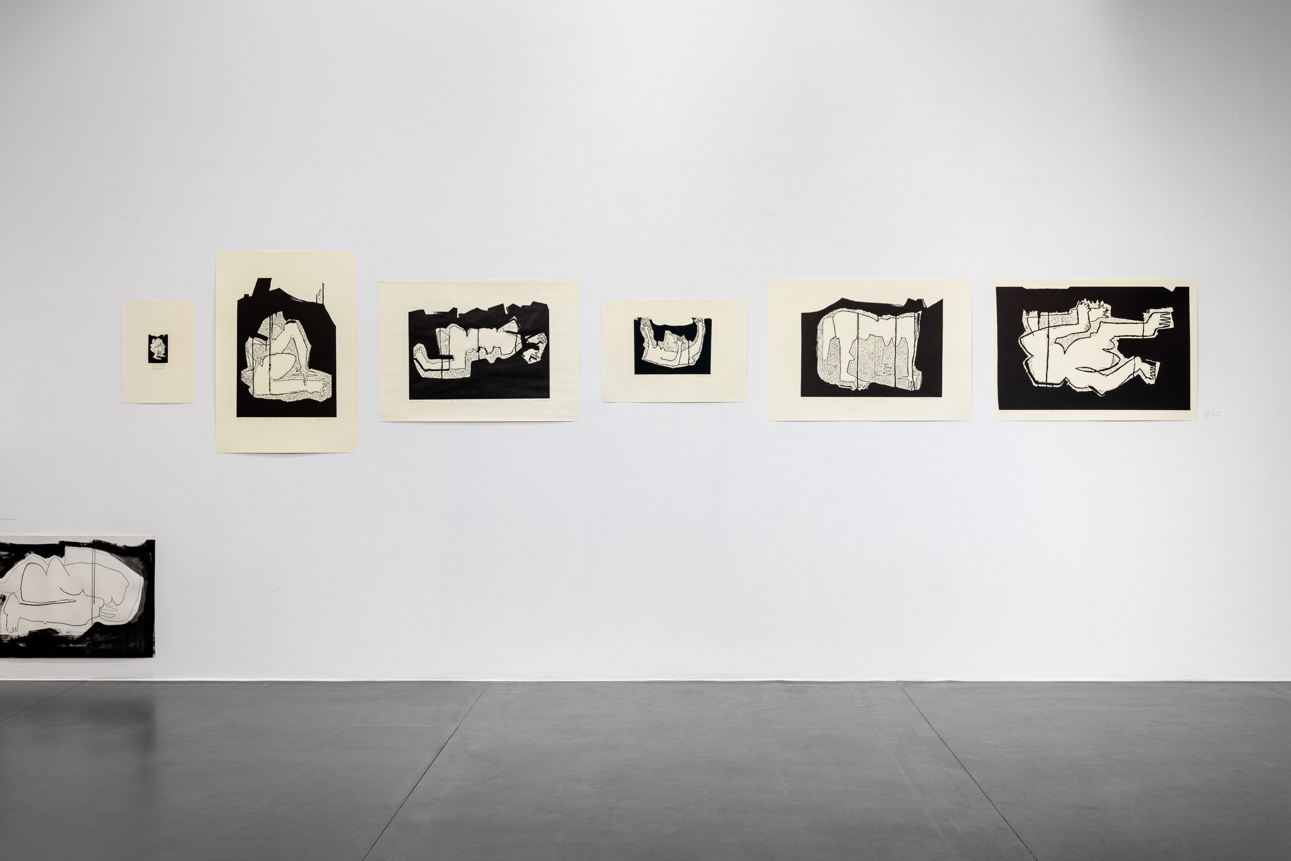 myslef and mine(r), linoryty leworęczne, tusz, akryl, ołówek,
pisak, 50x70 - 70x100 cm, 2023 / fot. Szymon Sokołowski