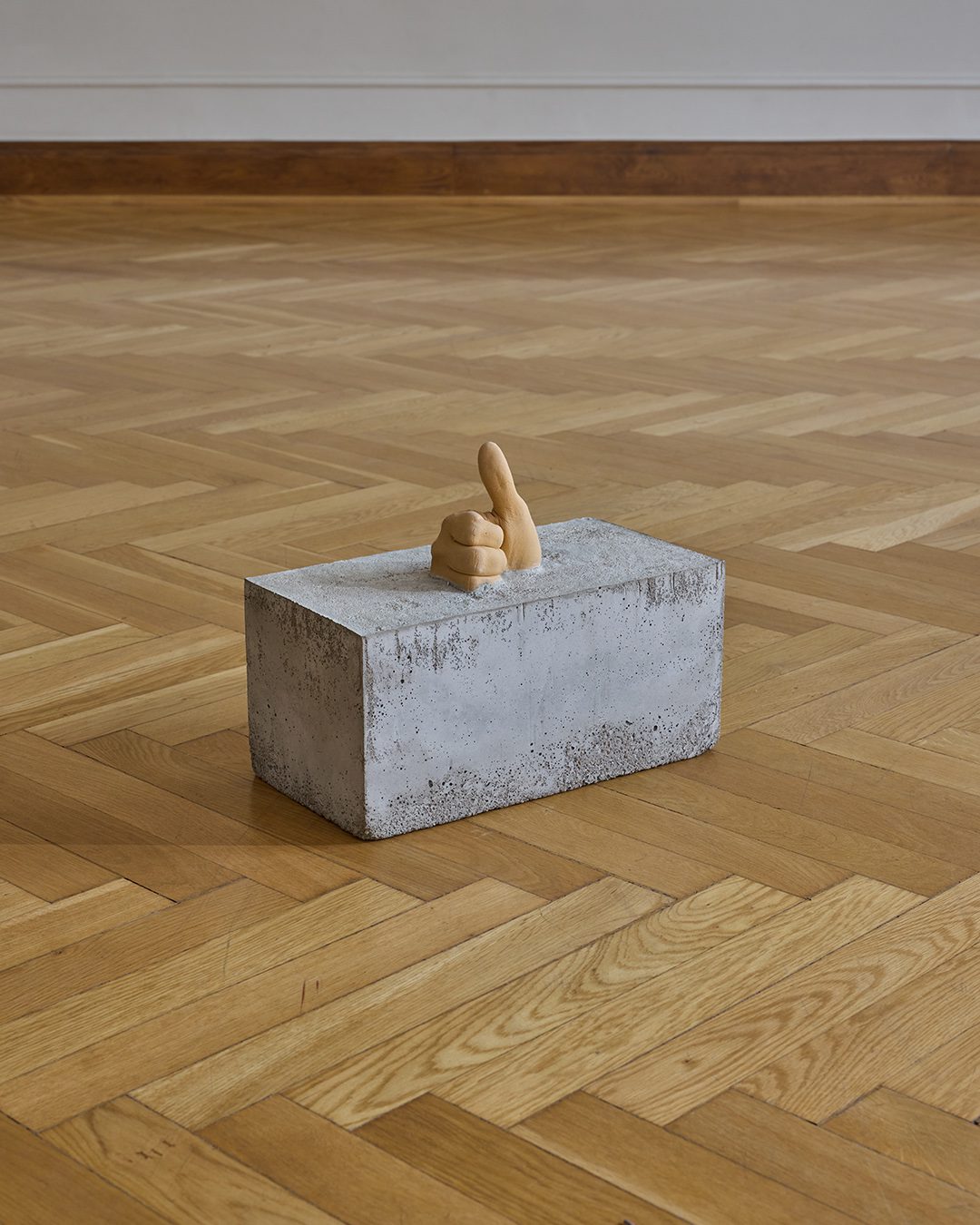 Jest Świetnie!, beton,gips, 25x32x20 cm, 2020It’s Great!, concrete, plaster, 25x32x20 cm, 2020